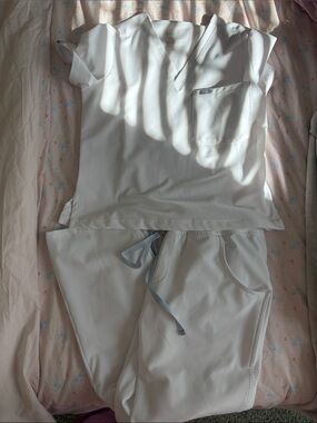 Figs optic white set